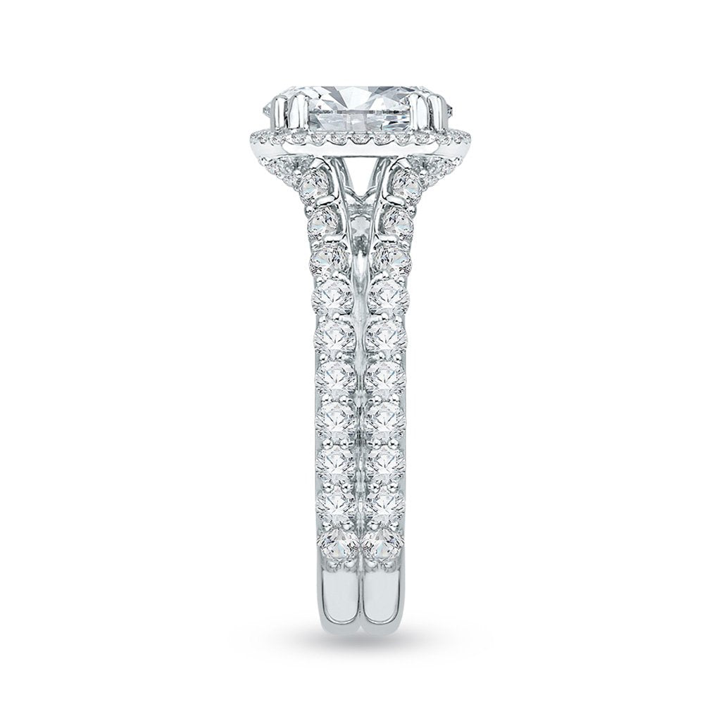 Round Diamond Halo Engagement Ring